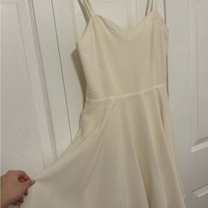 Aritzia Talula Cream Dress Size 4 (tiny mark on front)